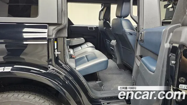 Ford Bronco 2024