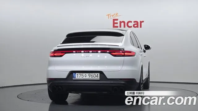 Porsche Cayenne 2021