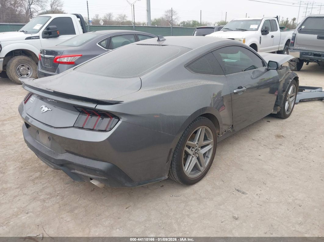 Ford Mustang 2024