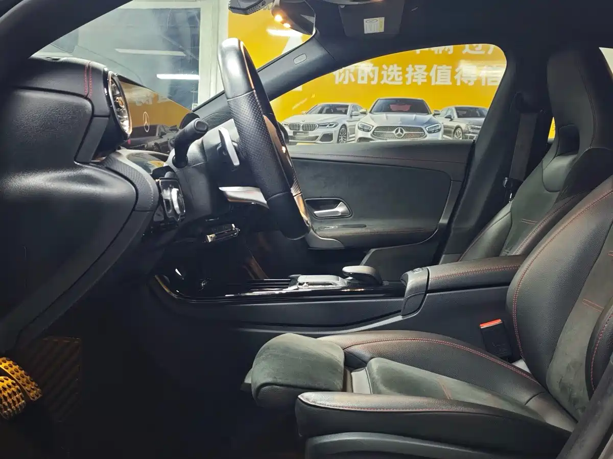 Mercedes-Benz CLA 2021