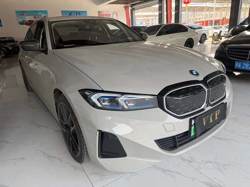 BMW i3 2023
