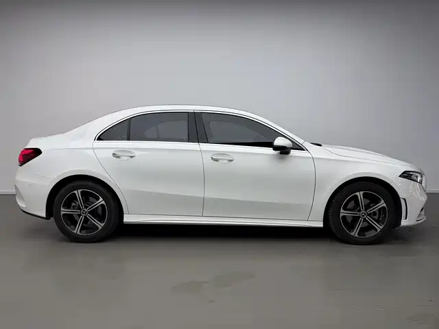 Mercedes-Benz A-Класс 2022