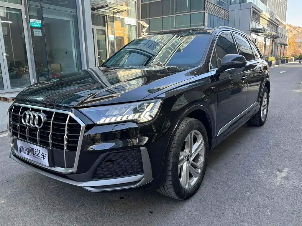 Audi Q7 2024