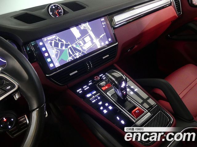 Porsche Cayenne 2022