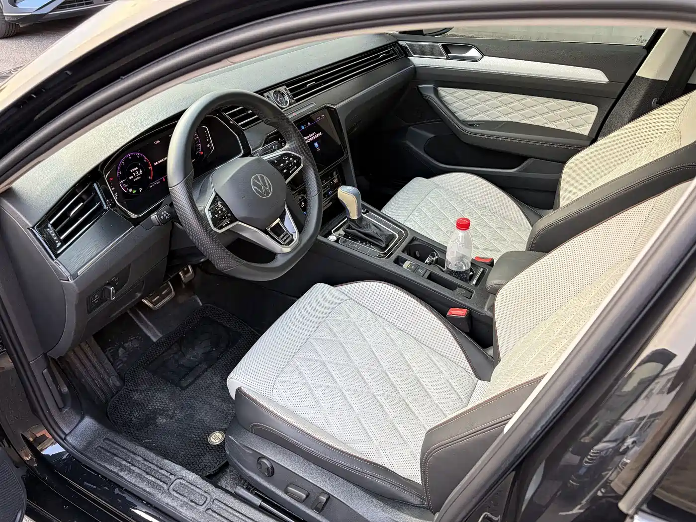 Volkswagen Magotan 2024