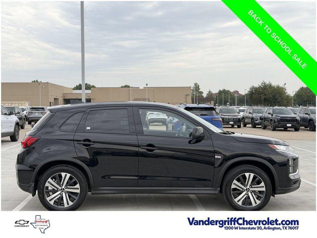 Mitsubishi Outlander Sport 2025