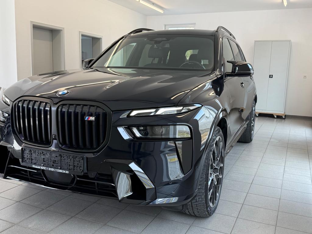 BMW X7 M60 2022