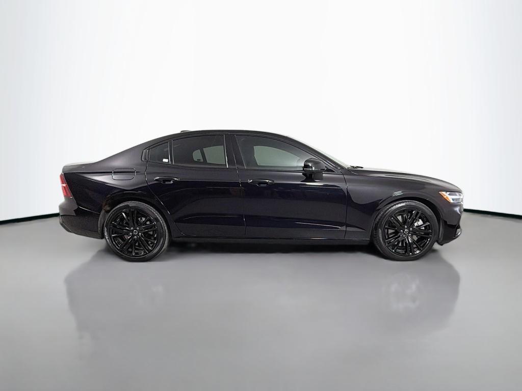 Volvo S60 2023