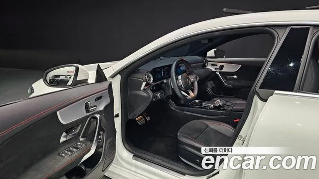 Mercedes-Benz CLA 2022