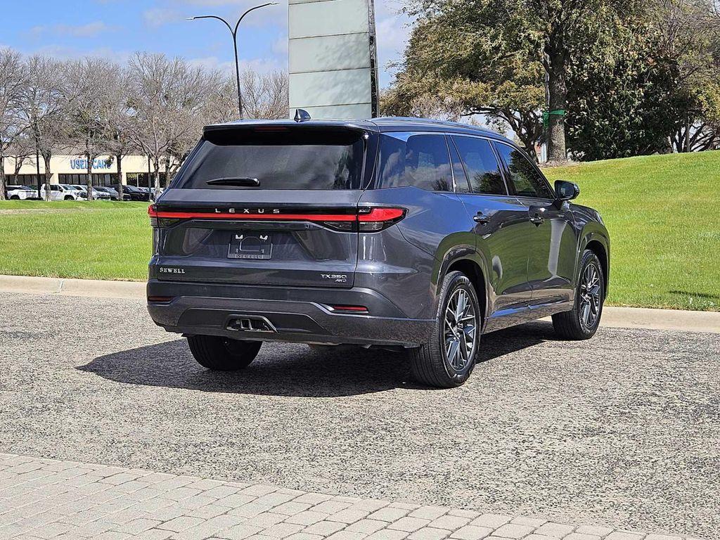 Lexus TX 2025