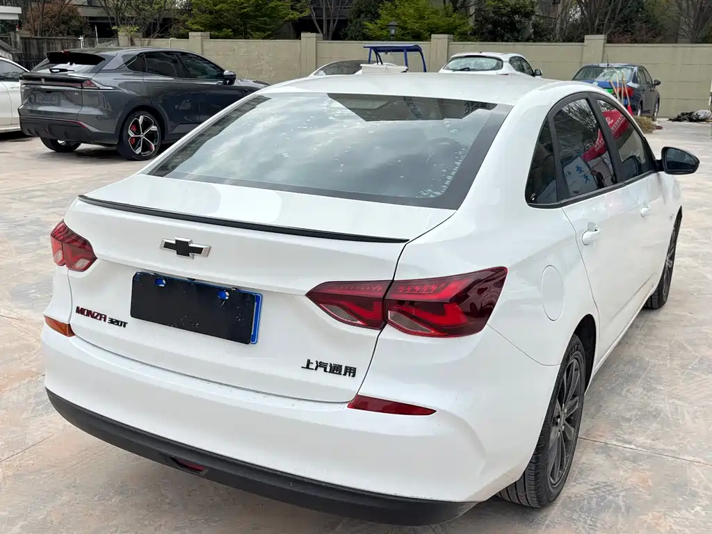 Chevrolet Cruze 2021