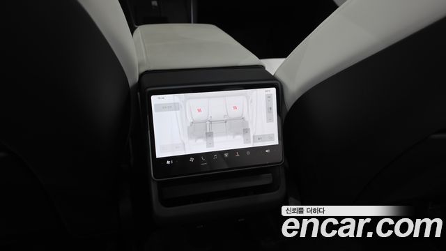 Tesla Model Y 2026