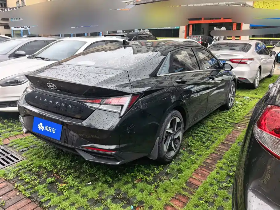 Hyundai Elantra 2021
