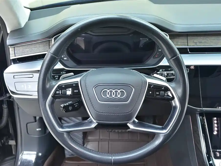 Audi A8 2021
