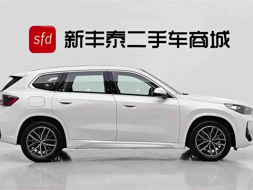 BMW iX1 2026