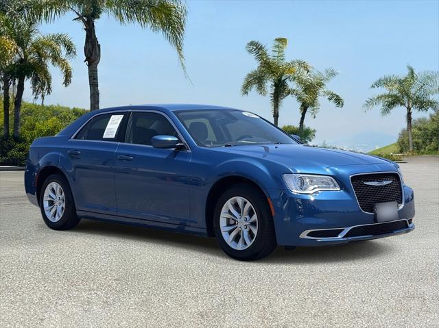 Chrysler 300 2023