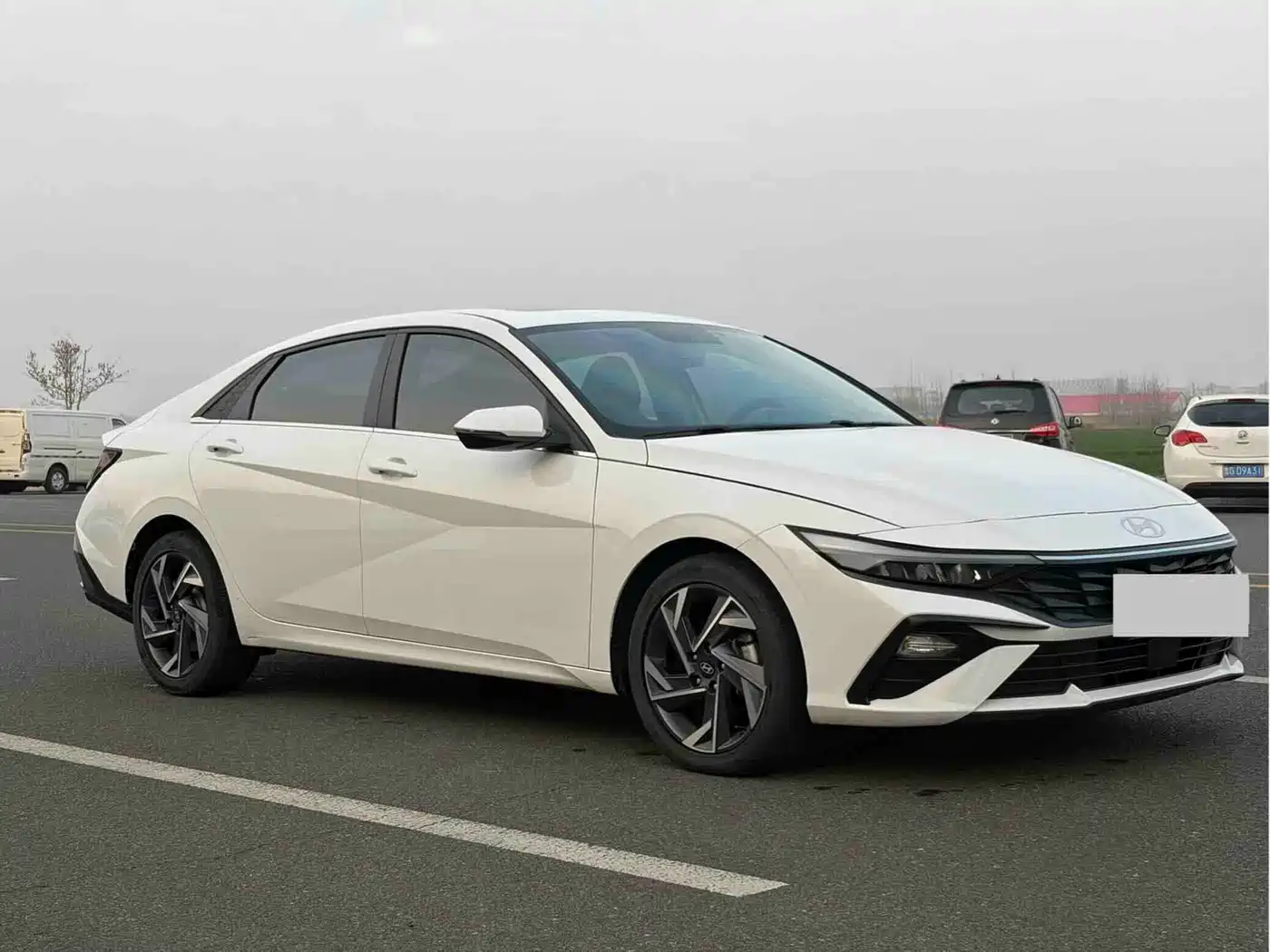 Hyundai Elantra 2023