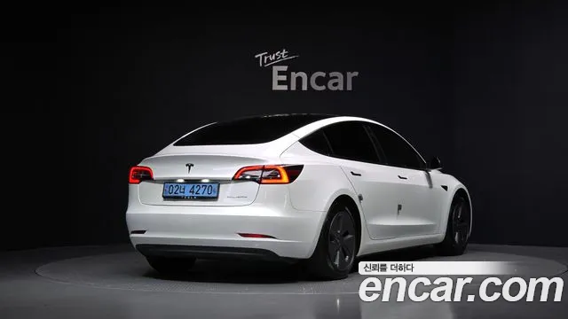 Tesla Model 3 2022