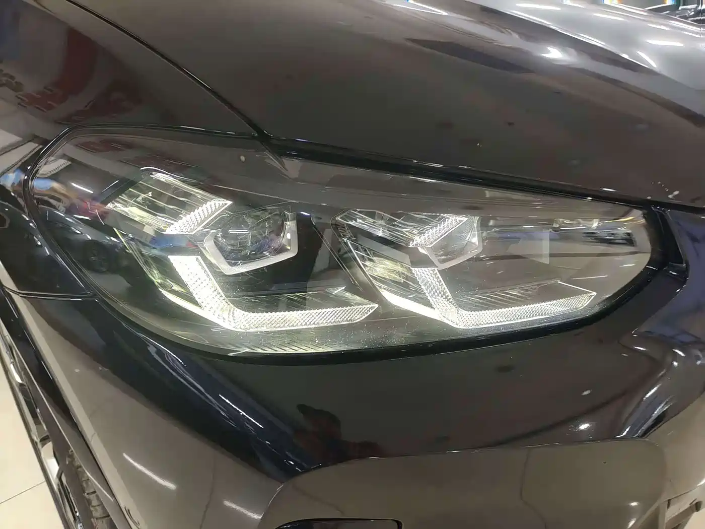 BMW iX3 2024