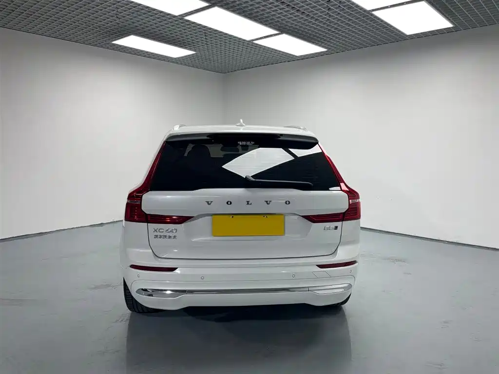 Volvo XC60 2022