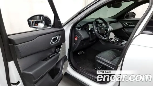 Land Rover Range Rover Velar 2021