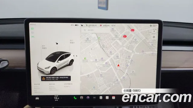 Tesla Model Y 2024