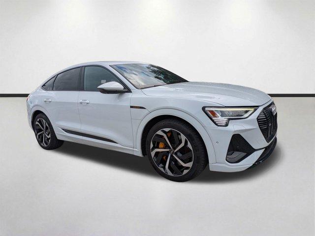 Audi e-tron 2023