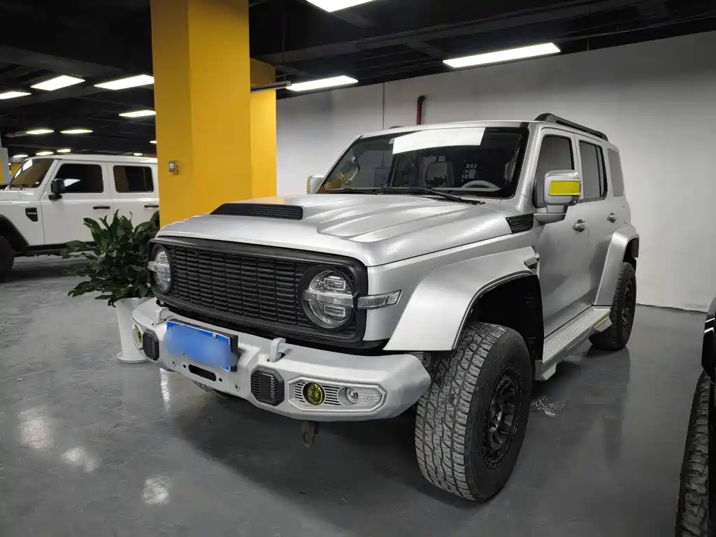 Tank 300 2022