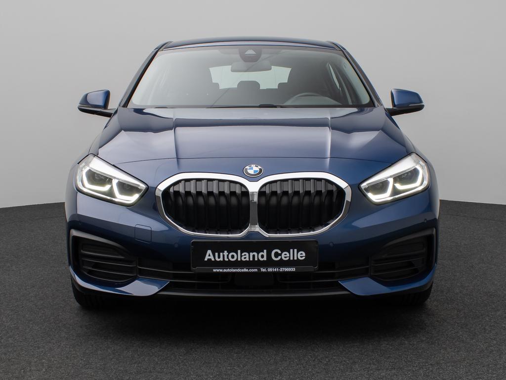 BMW 118 2023