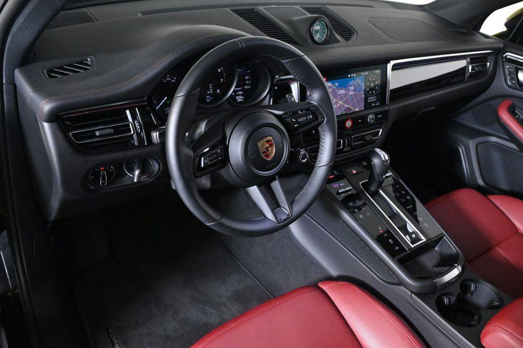 Porsche Macan 2025