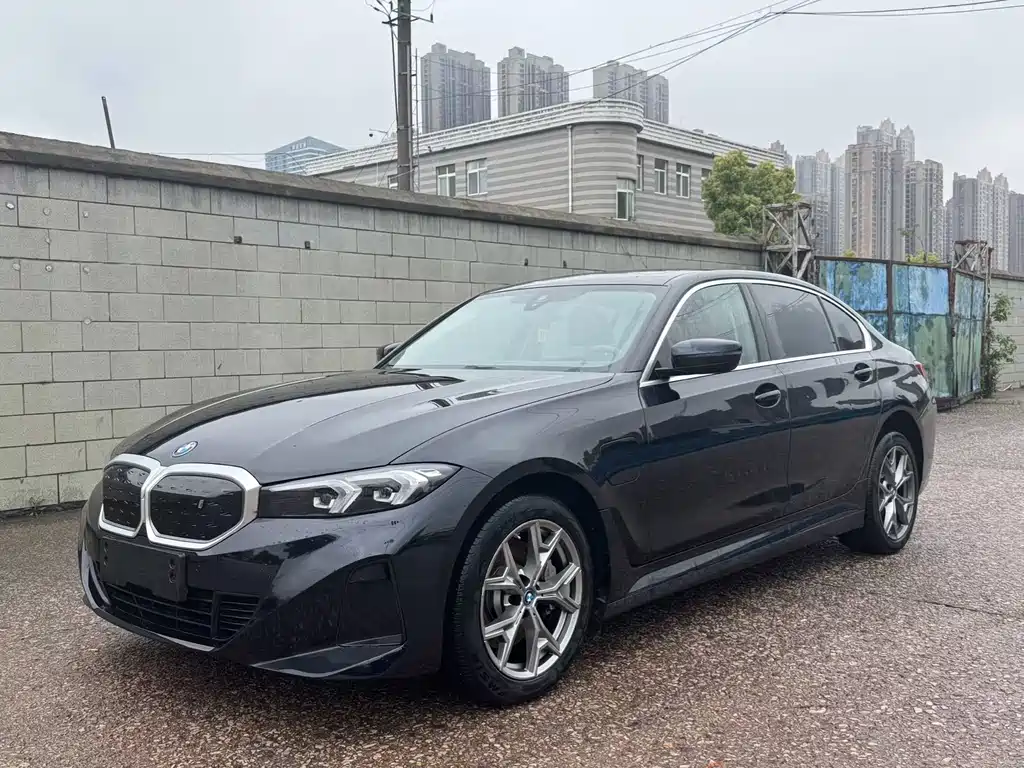 BMW i3 2023