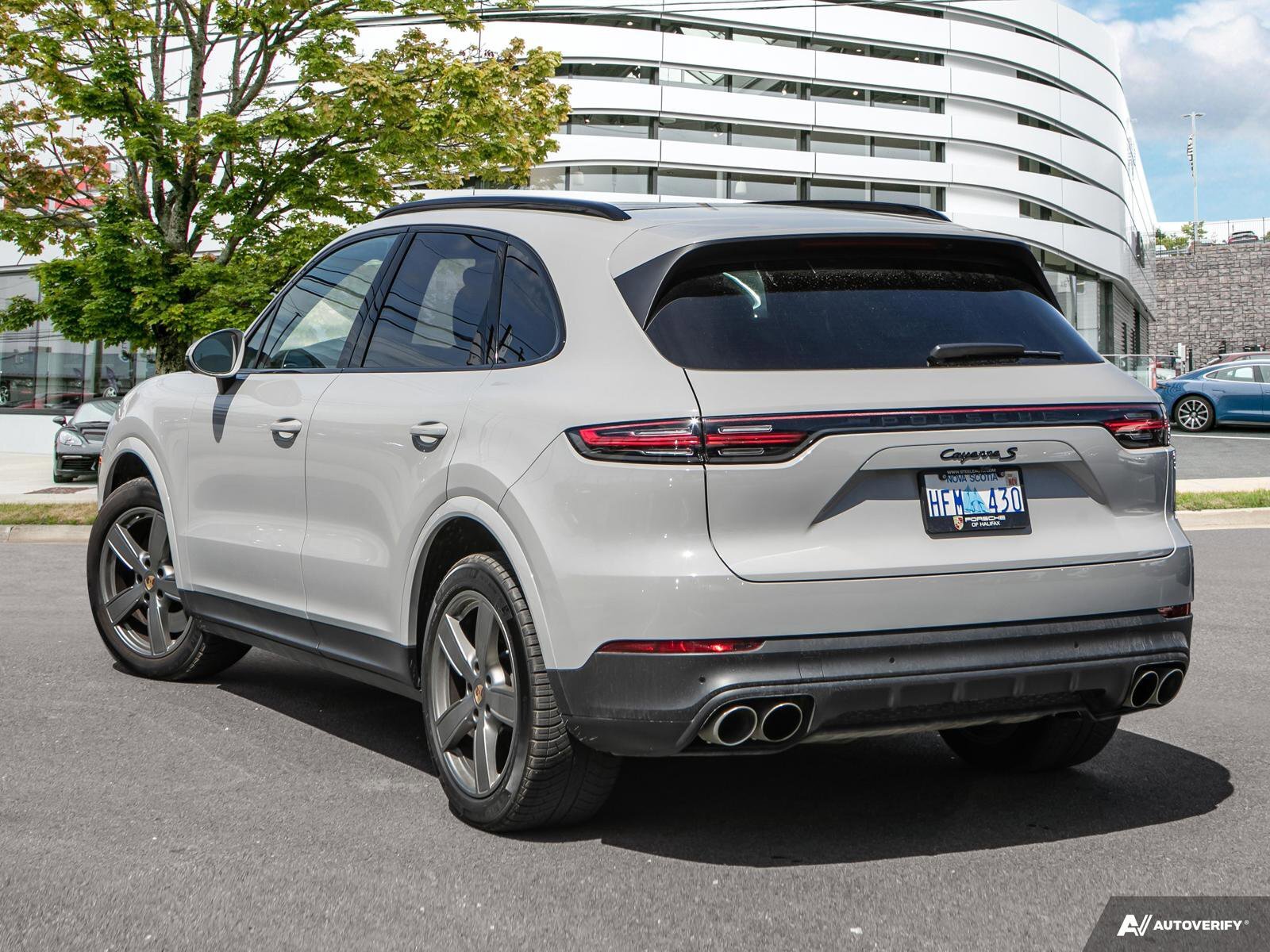 Porsche Cayenne 2023