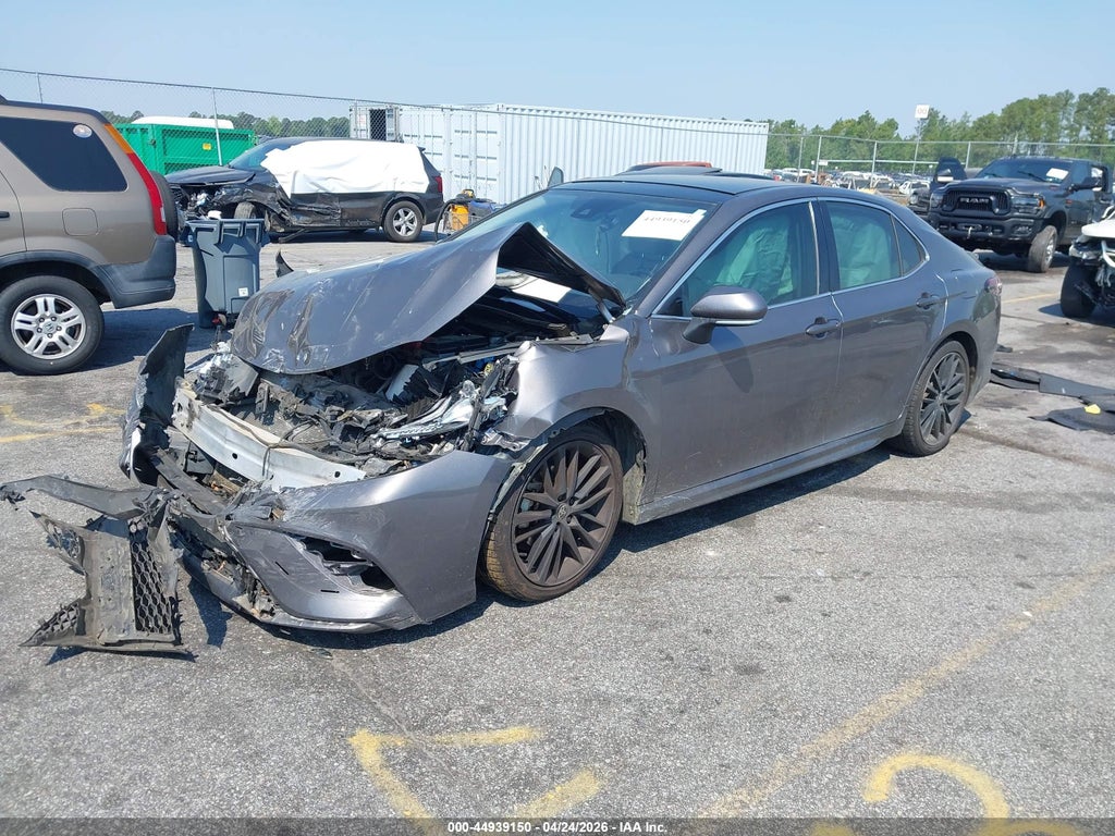 Toyota Camry 2021