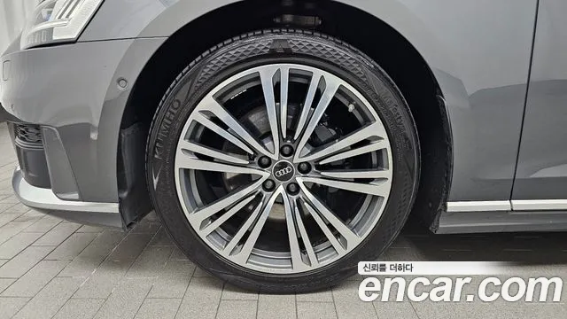 Audi A8 2021