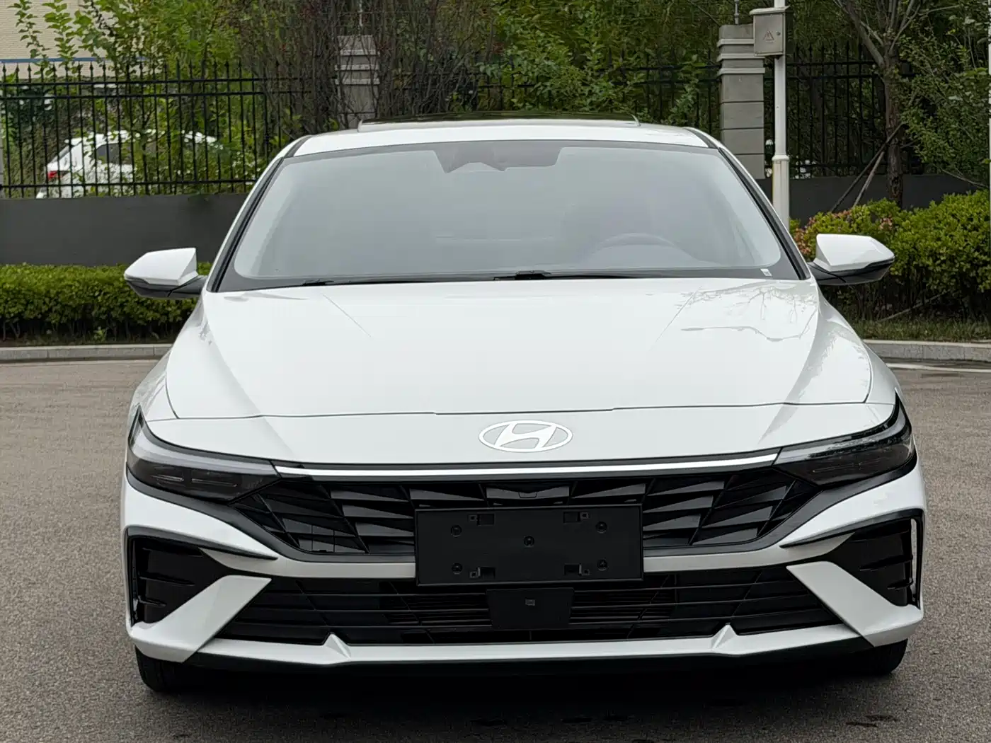 Hyundai Elantra 2023
