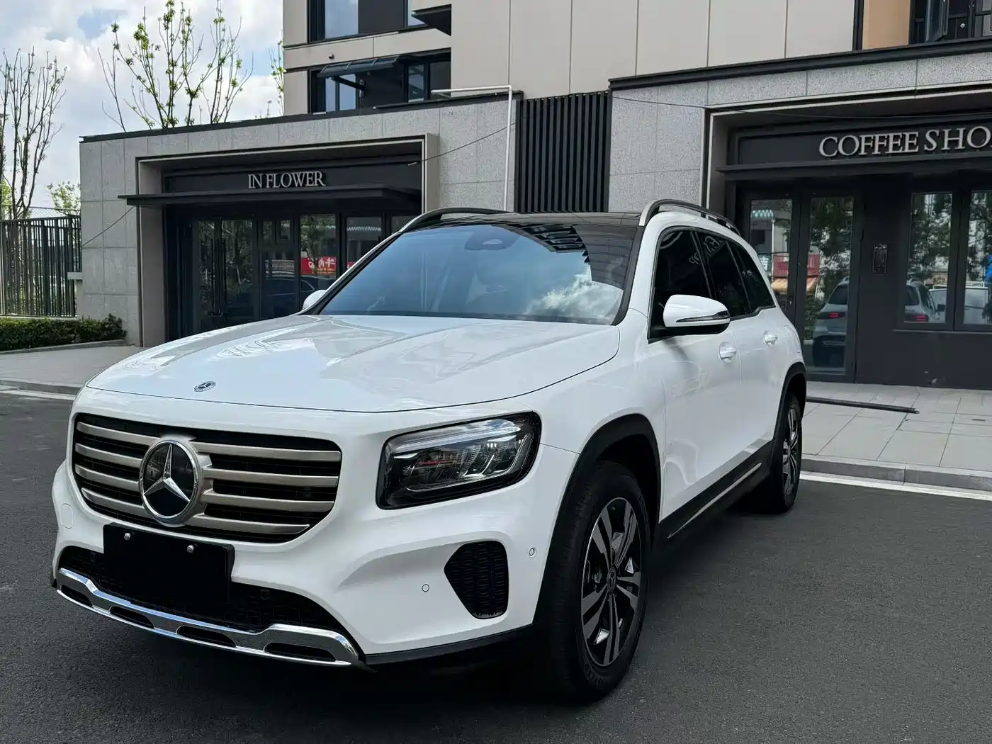 Mercedes-Benz GLB 2023