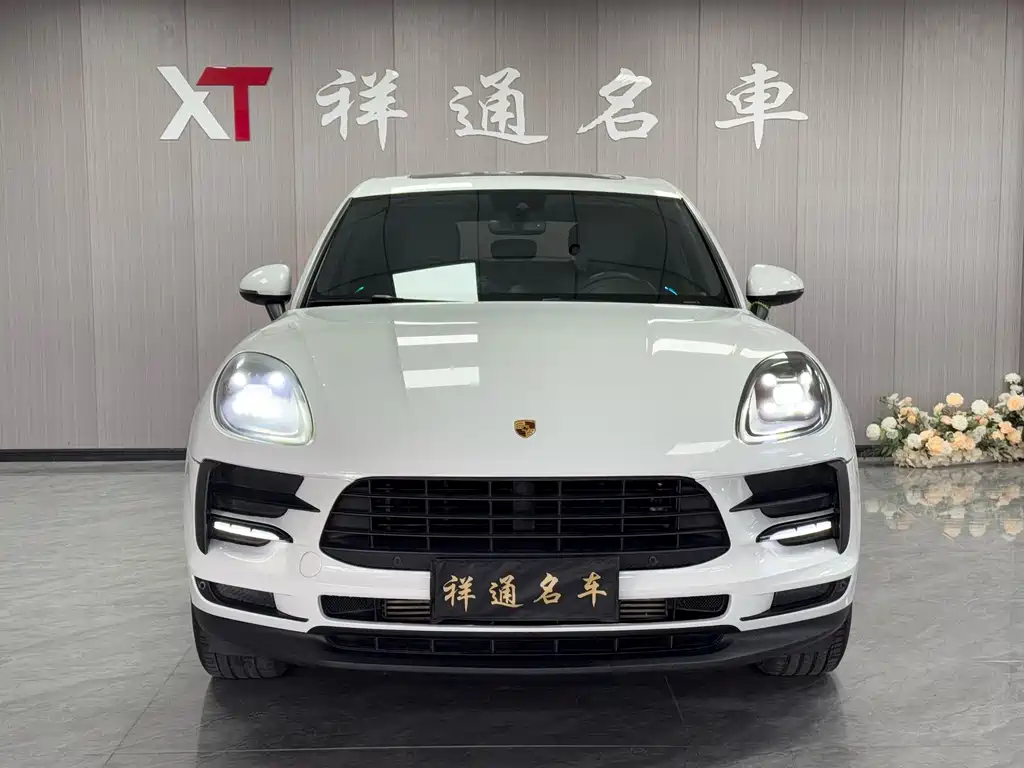 Porsche Macan 2021
