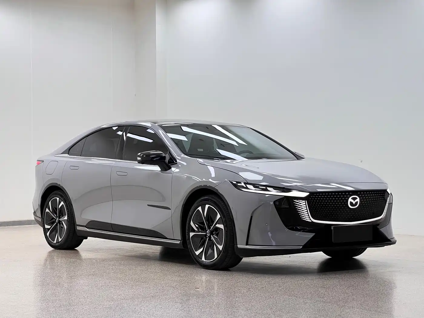Mazda EZ-6 2024