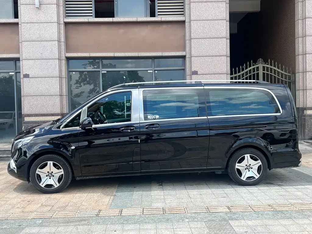 Mercedes-Benz Vito 2023