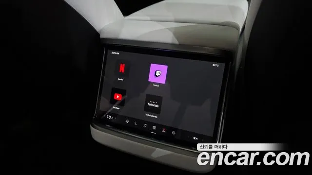 Tesla Model X 2024