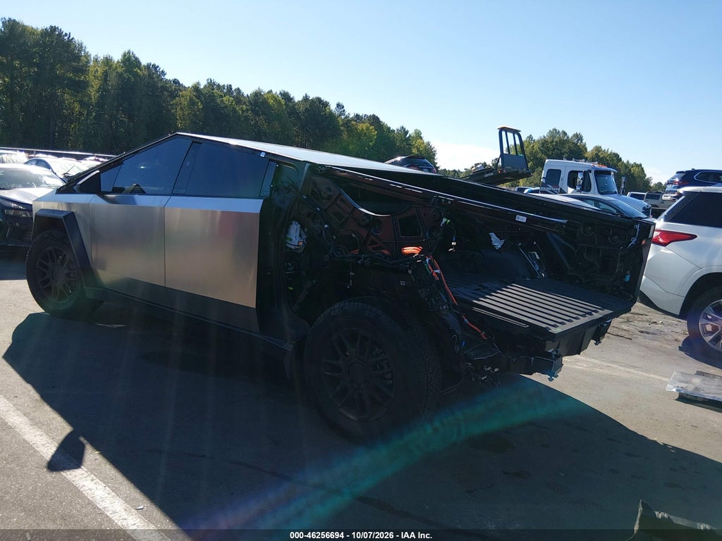 Tesla Cybertruck 2026