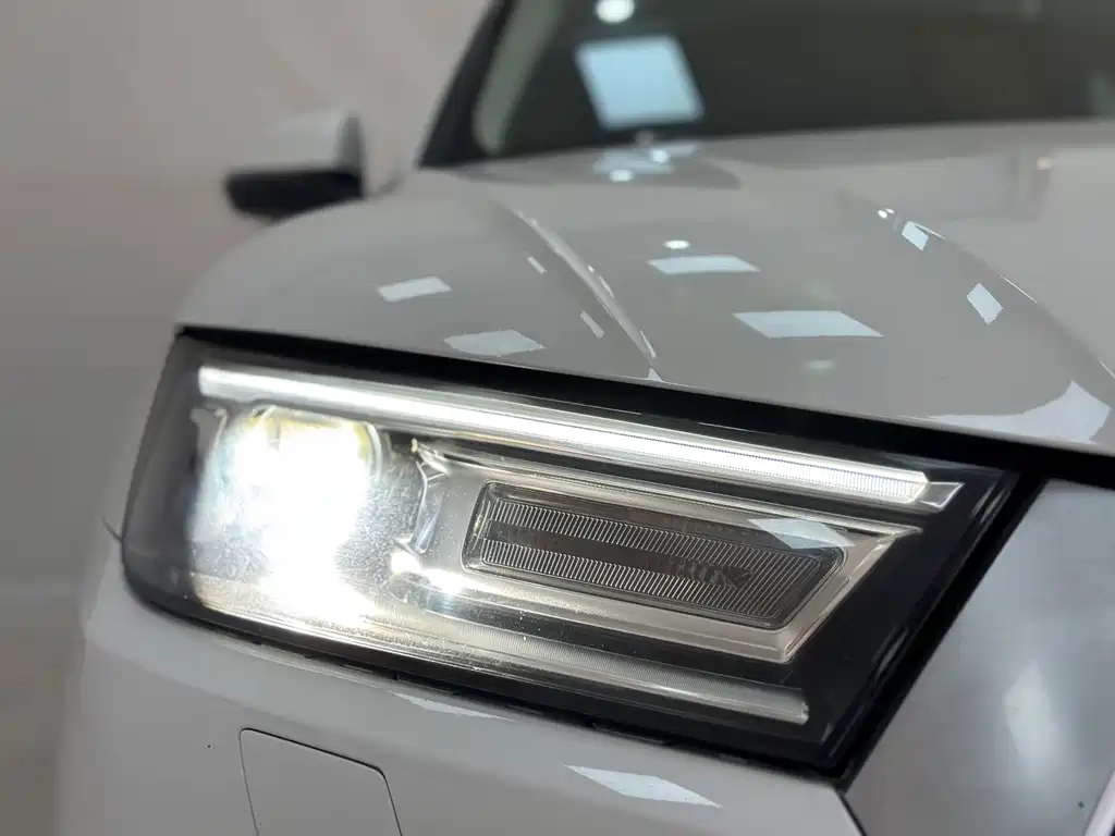 Audi Q5 2021