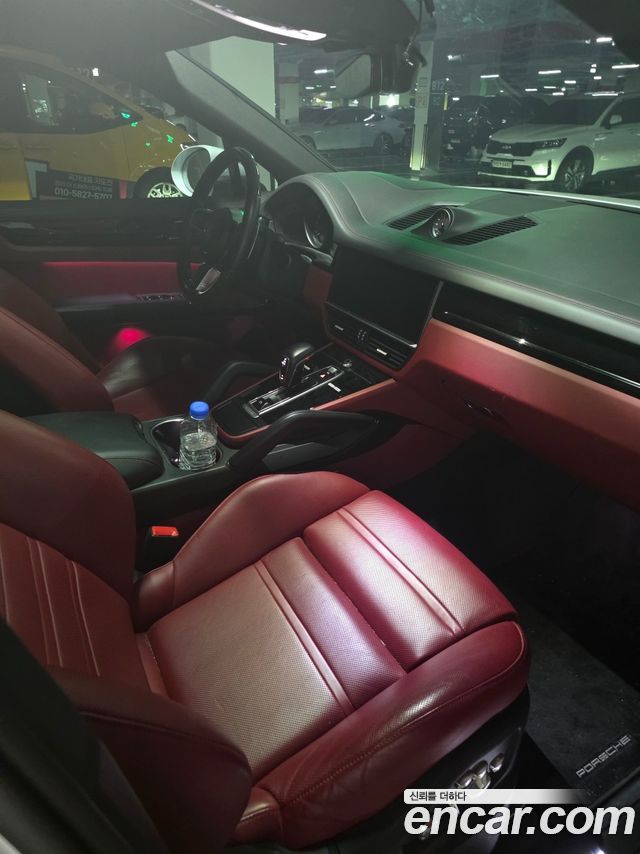 Porsche Cayenne 2021