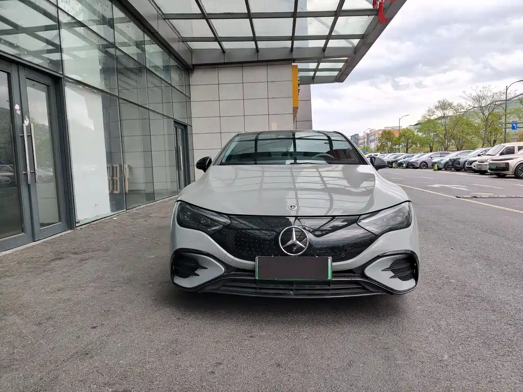 Mercedes-Benz EQE 2023
