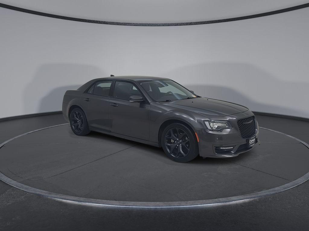 Chrysler 300 2023