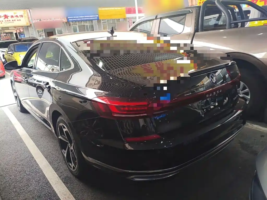 Volkswagen Passat 2024