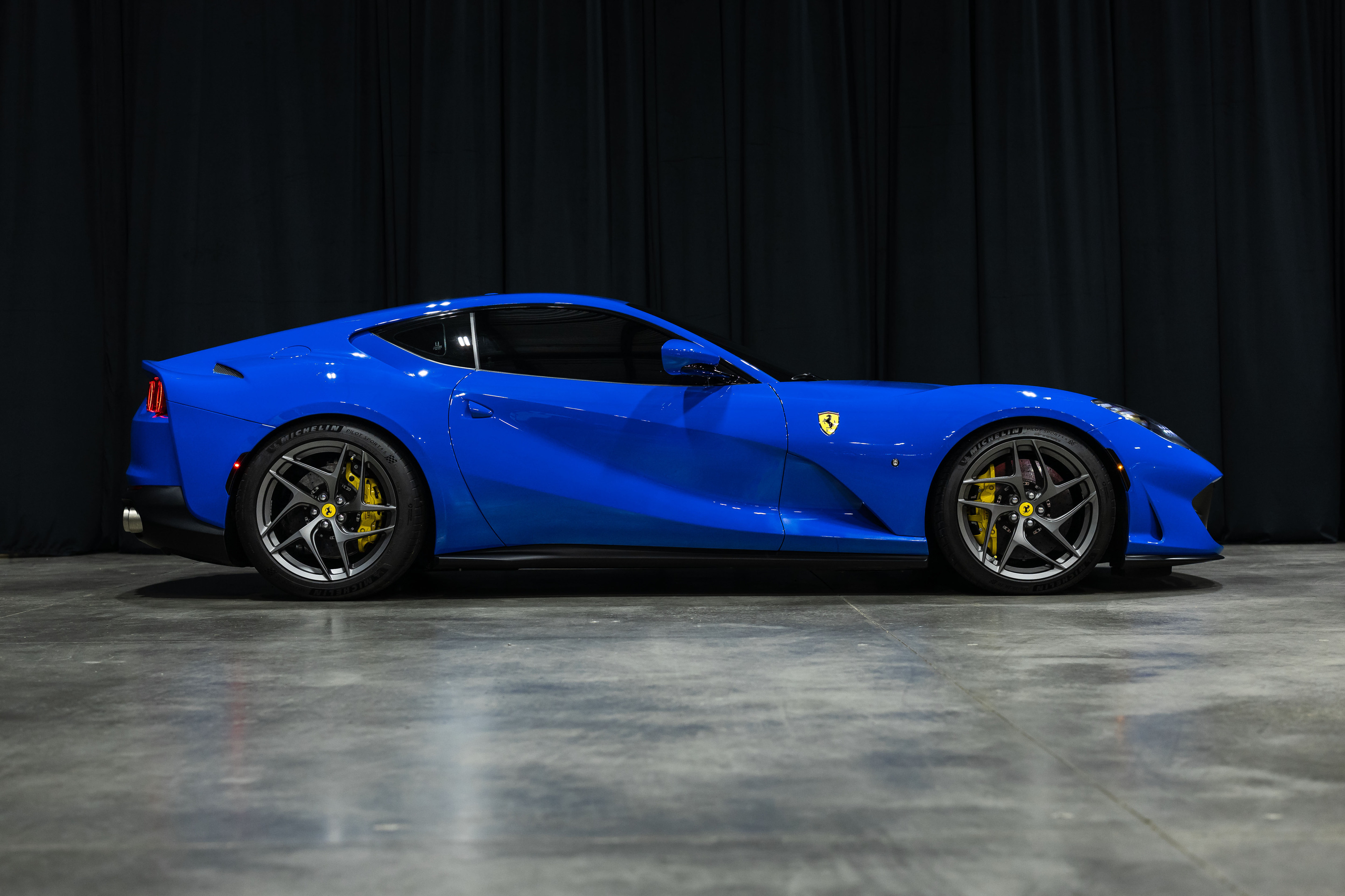 Ferrari 812 2020