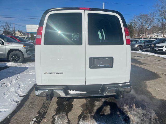 Chevrolet Express 2024