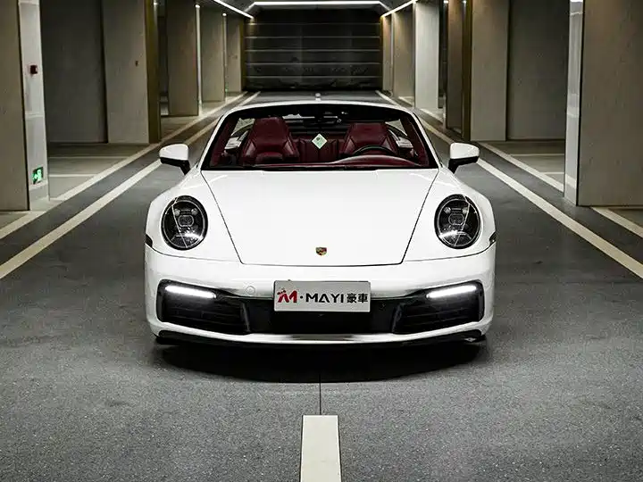 Porsche 911 2021