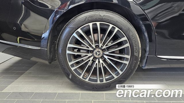 Mercedes-Benz S-Класс 2022